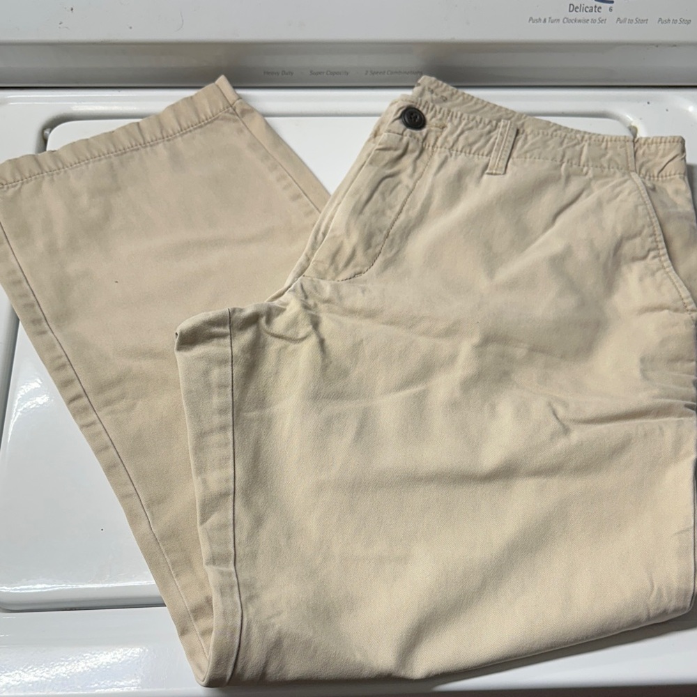 Old Navy Men's Cream Chinos